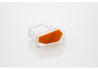 Зажим разветвительный втычной трехгнездовой прозрачный с оранжевой вставкой макс.сечение 2,5  кв.мм